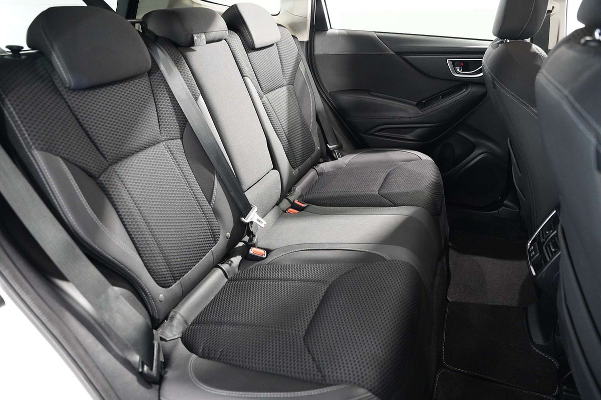 2019 Subaru Forester 2.5i Premium S5