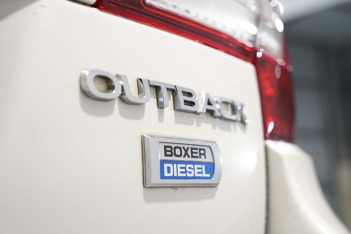 2015 Subaru Outback 2.0D Premium 5GEN