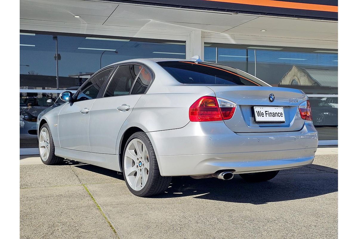 2007 BMW 3 Series 320i E90