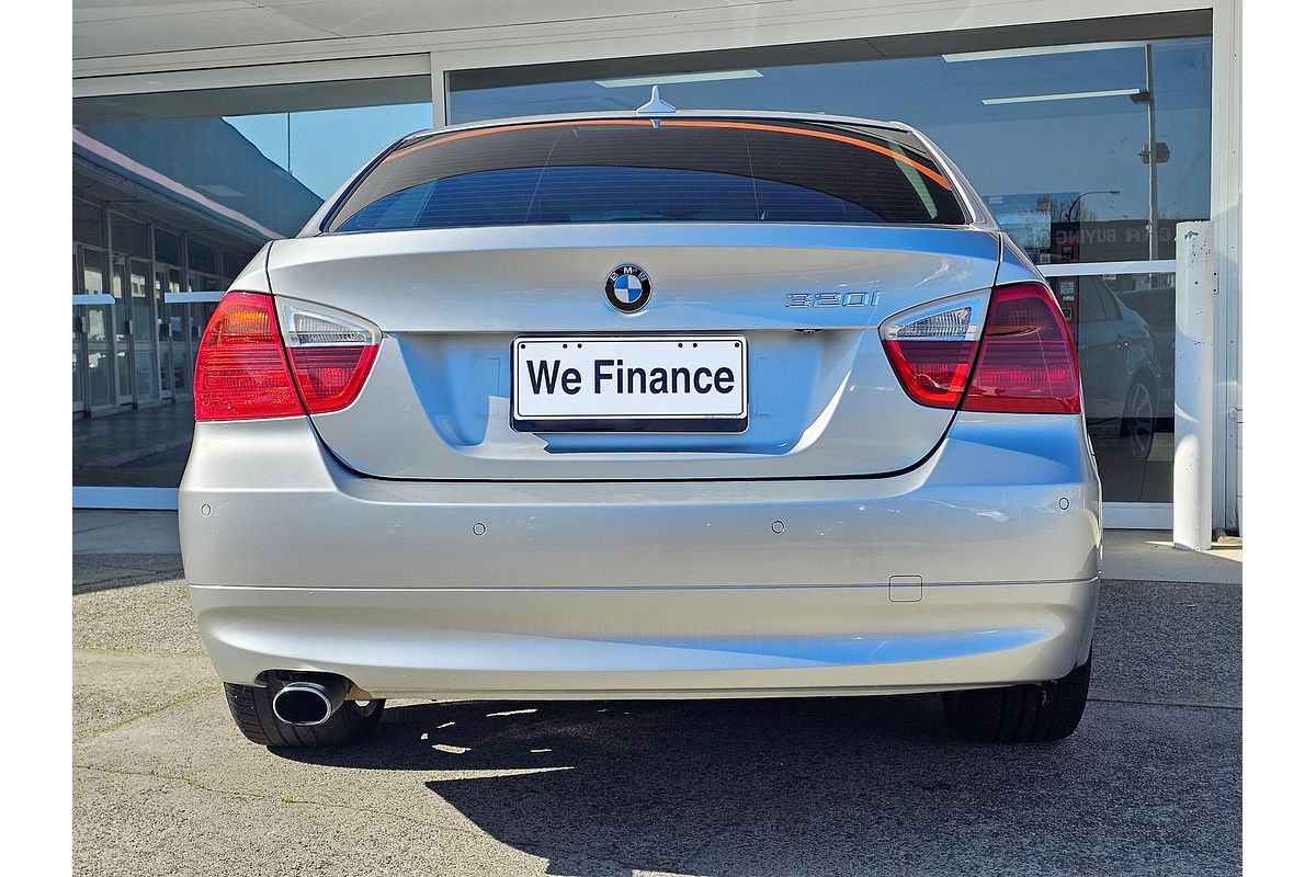 2007 BMW 3 Series 320i E90