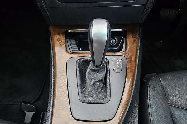 2007 BMW 3 Series 320i E90