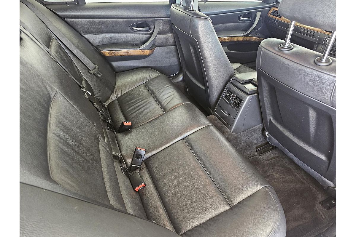 2007 BMW 3 Series 320i E90