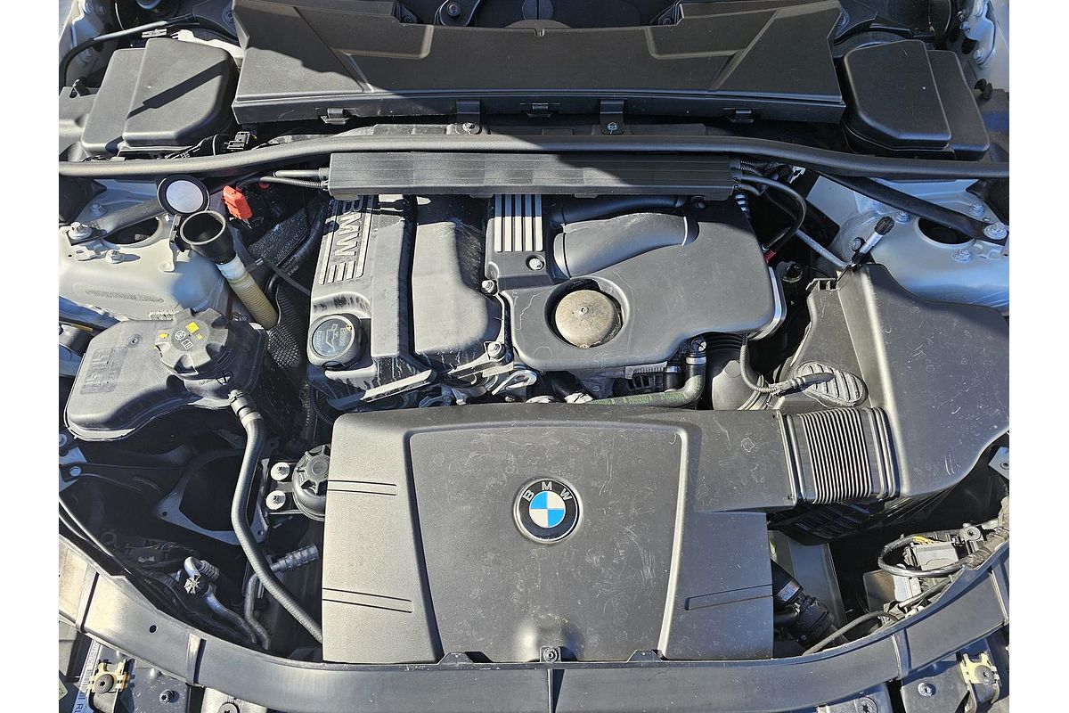 2007 BMW 3 Series 320i E90