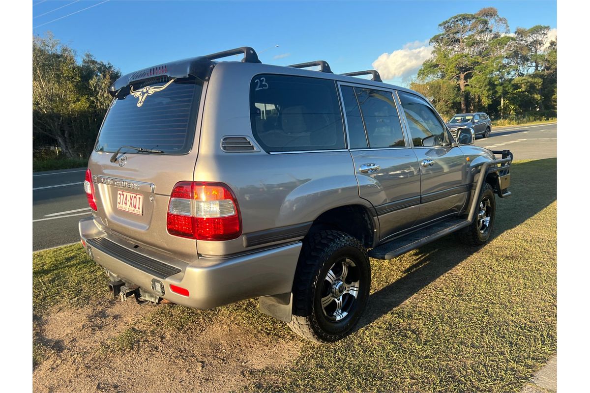 2005 Toyota Landcruiser GXL UZJ100R