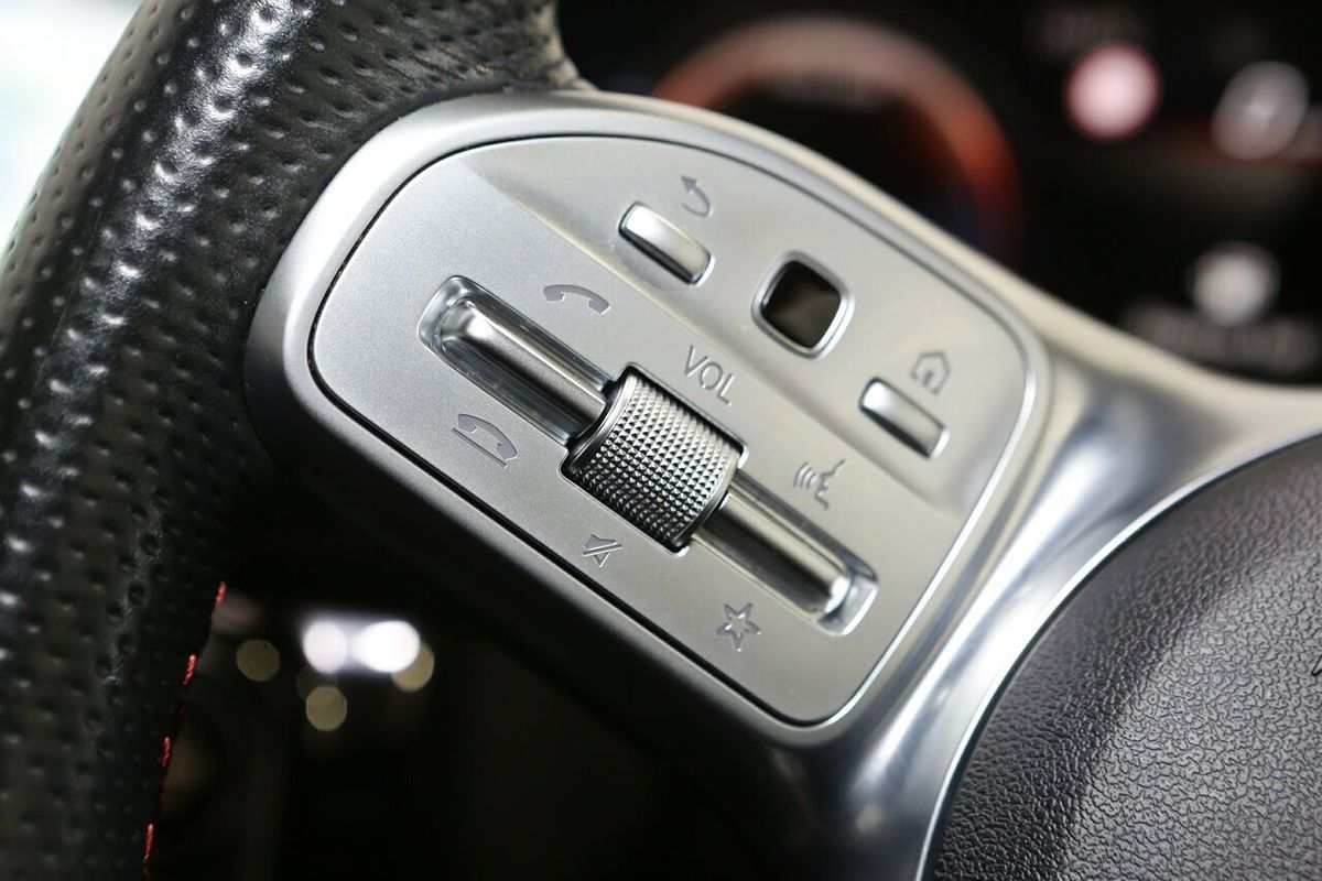 2020 Mercedes-Benz A-Class A180 V177