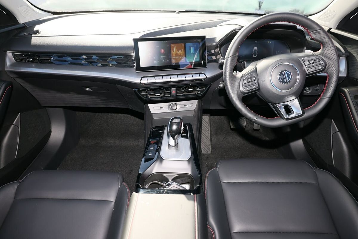 2024 MG MG5 Essence