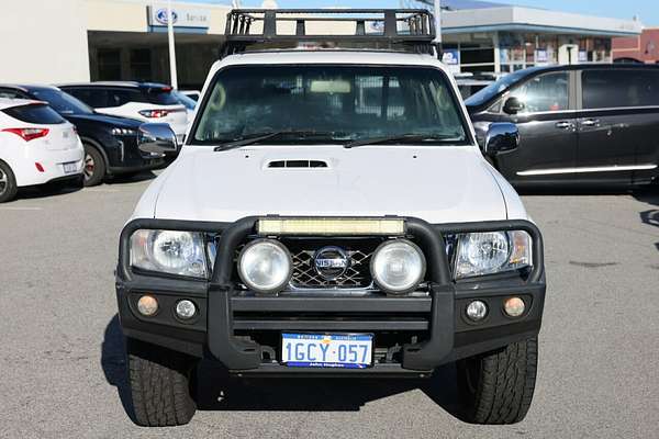 2015 Nissan Patrol ST Y61