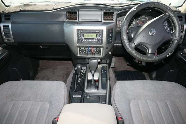 2015 Nissan Patrol ST Y61