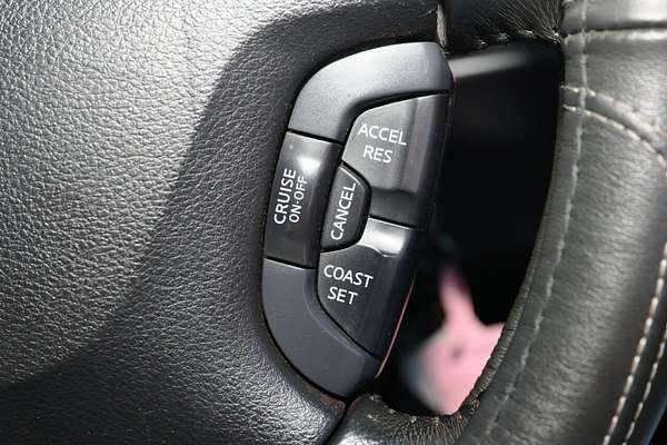 2015 Nissan Patrol ST Y61