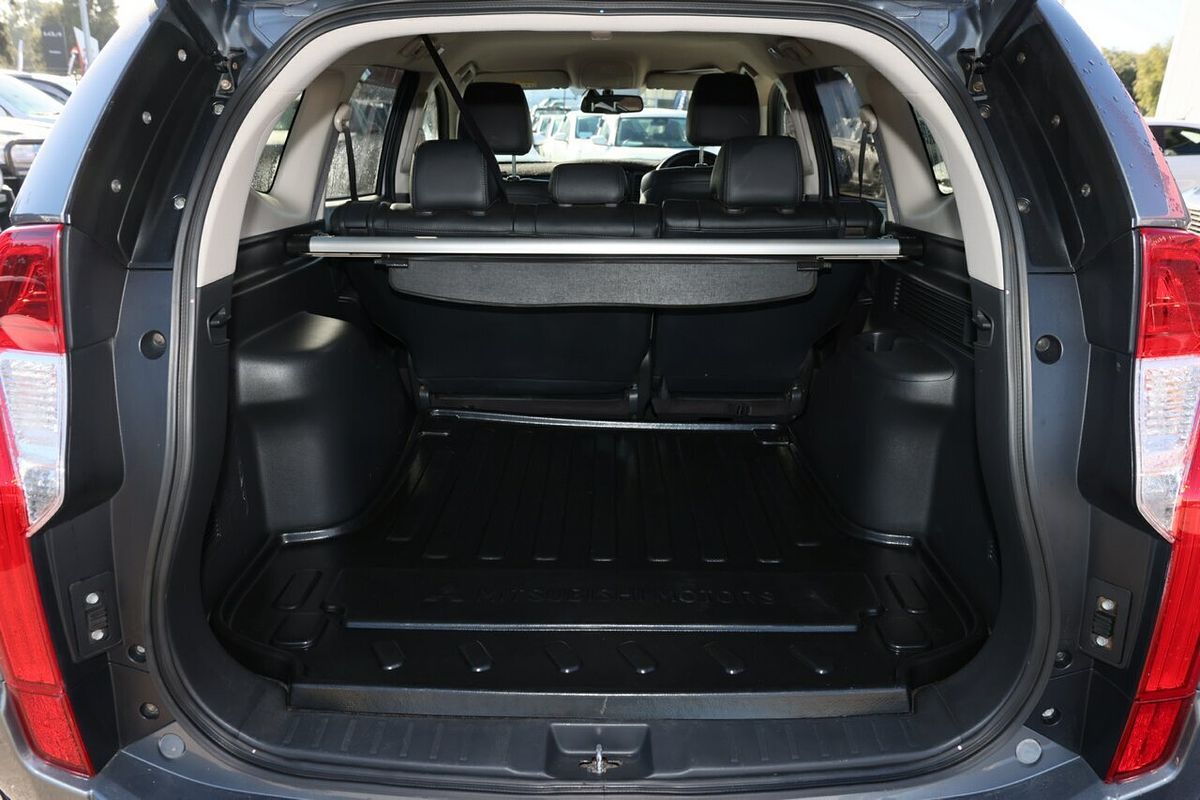 2016 Mitsubishi Pajero Sport GLS QE