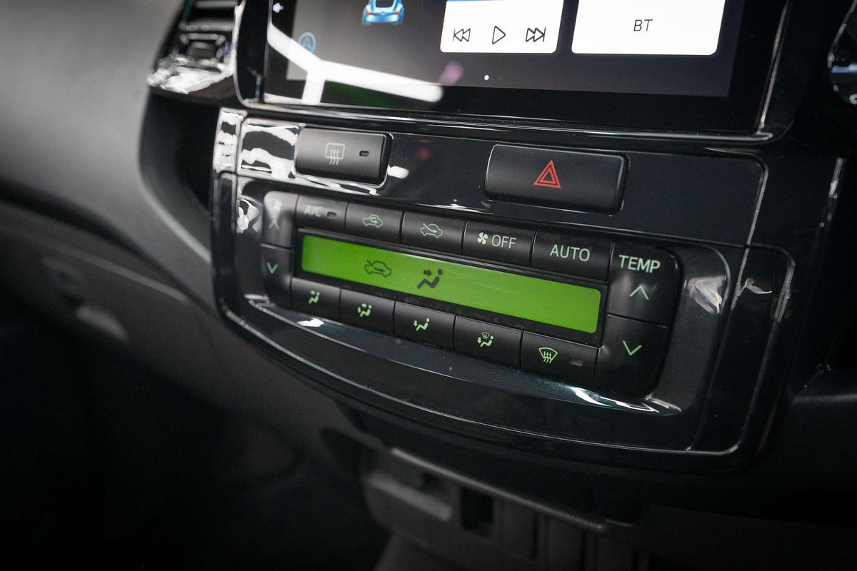 2013 Toyota Hilux SR5 KUN26R 4X4