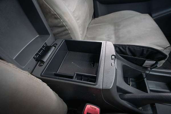 2013 Toyota Hilux SR5 KUN26R 4X4