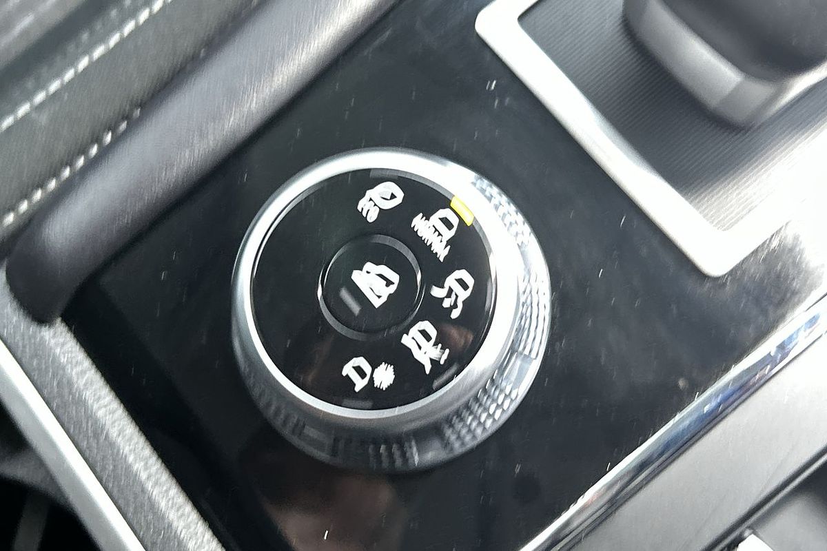 2024 Mitsubishi Outlander LS ZM