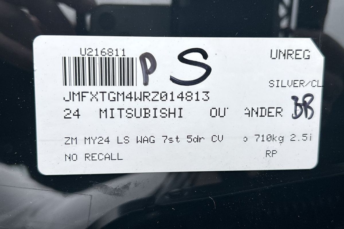2024 Mitsubishi Outlander LS ZM