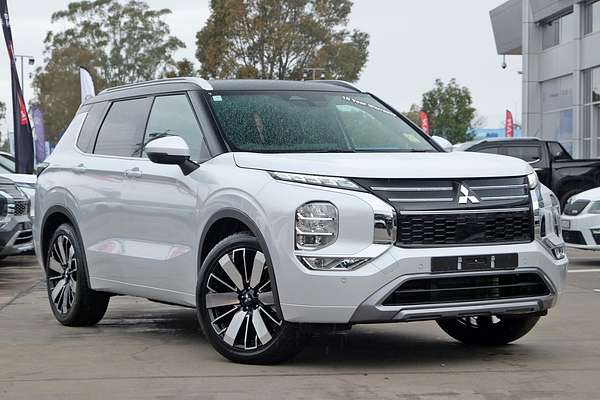 2025 Mitsubishi Outlander Exceed Tourer ZM