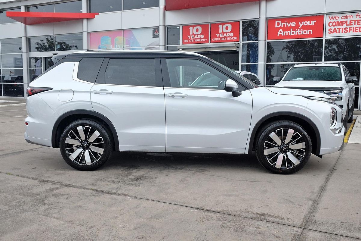 2025 Mitsubishi Outlander Exceed Tourer ZM