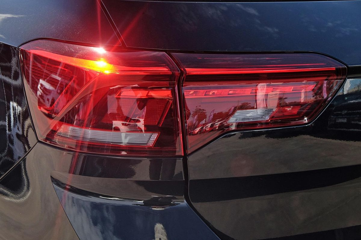 2024 Volkswagen T-Roc 140TSI R-Line D11