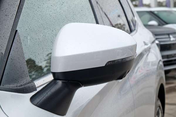 2025 Mitsubishi Outlander Exceed Tourer ZM