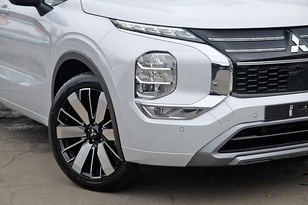 2025 Mitsubishi Outlander Exceed Tourer ZM