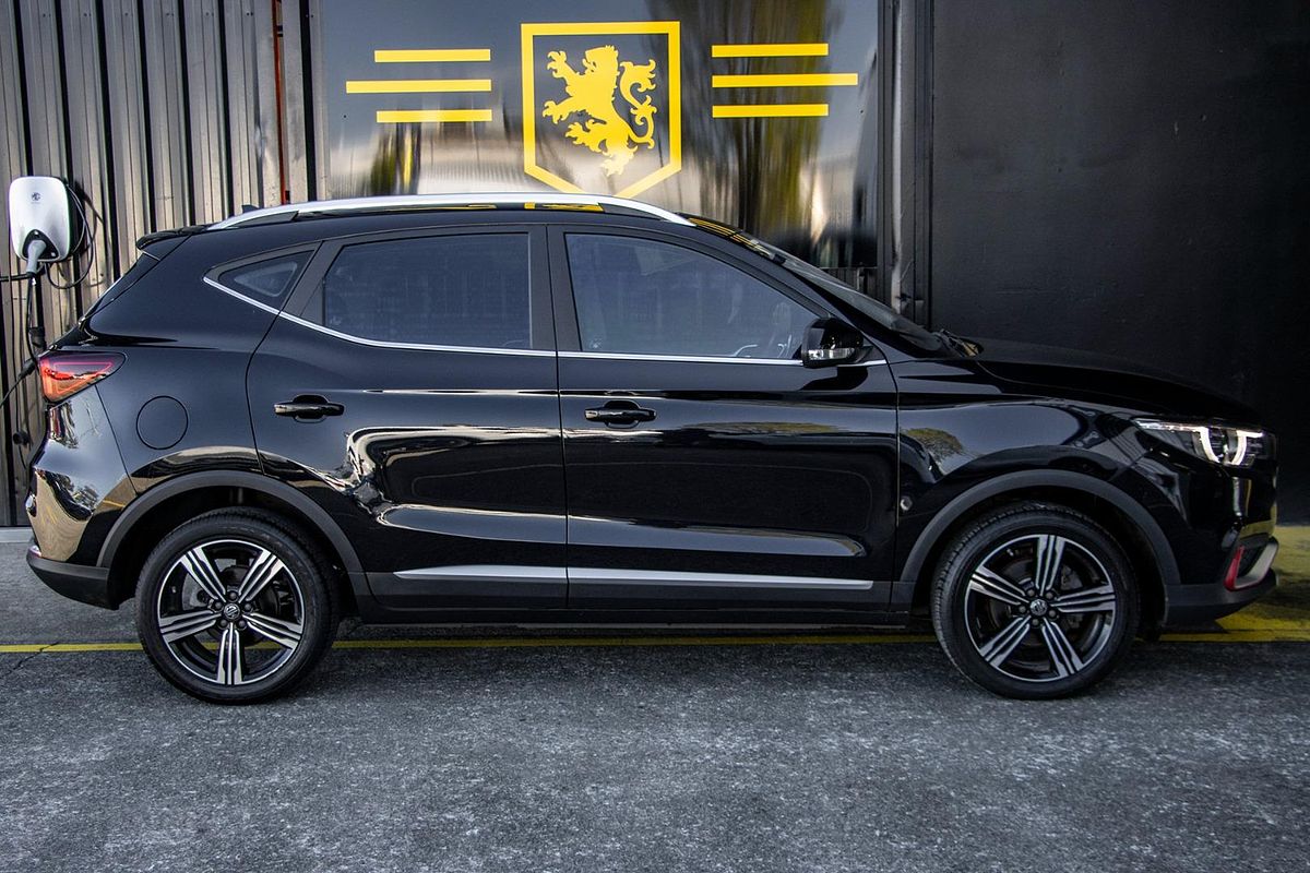 2019 MG ZS Essence AZS1