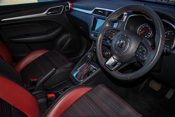 2019 MG ZS Essence AZS1