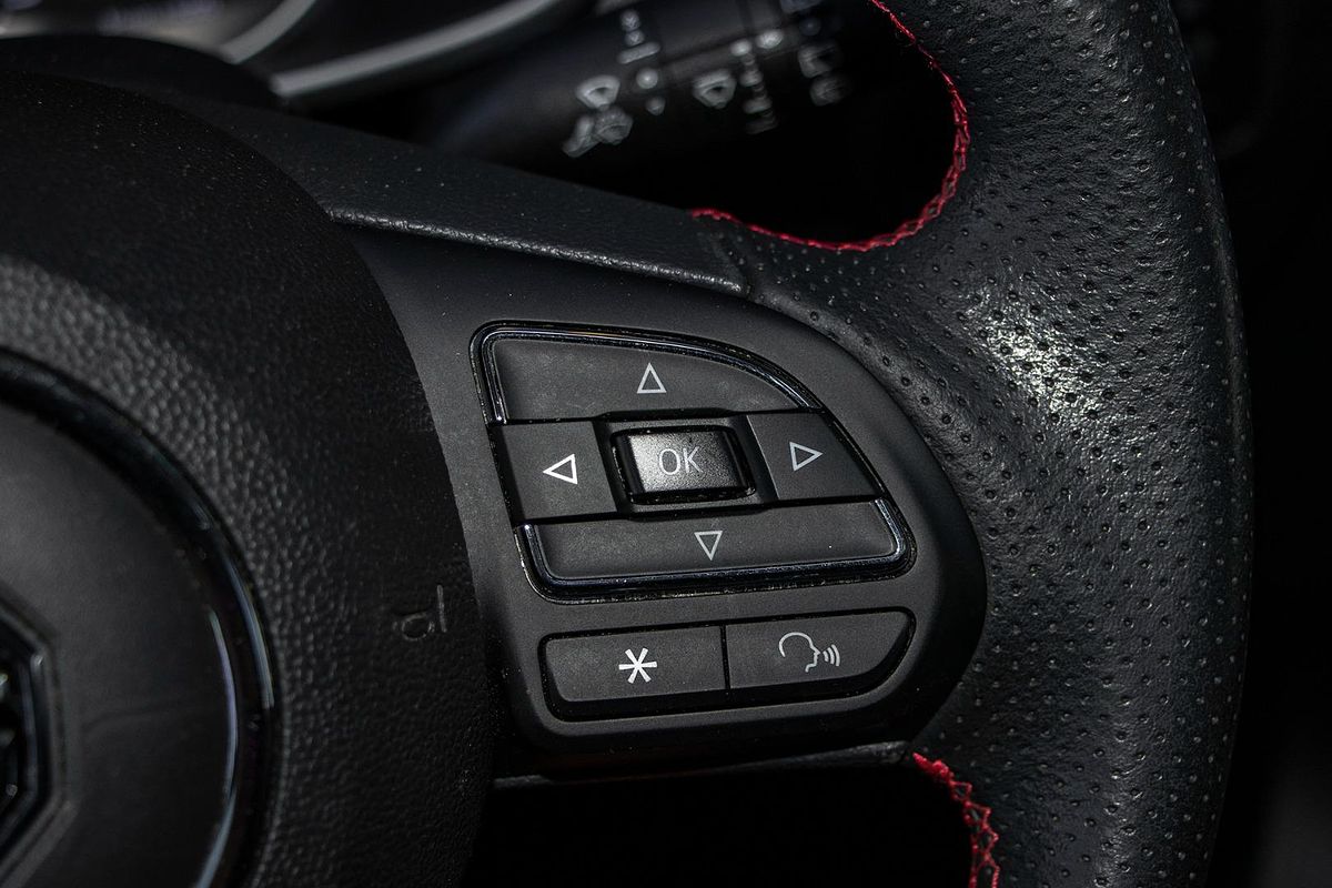 2019 MG ZS Essence AZS1