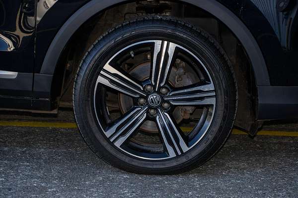 2019 MG ZS Essence AZS1