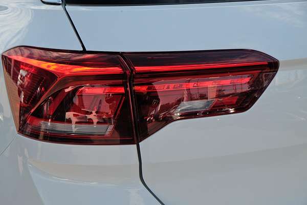 2024 Volkswagen T-Roc 140TSI R-Line D11