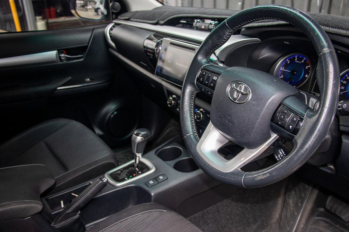 2016 Toyota Hilux SR5 GUN126R 4X4