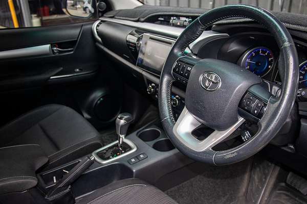 2016 Toyota Hilux SR5 GUN126R 4X4