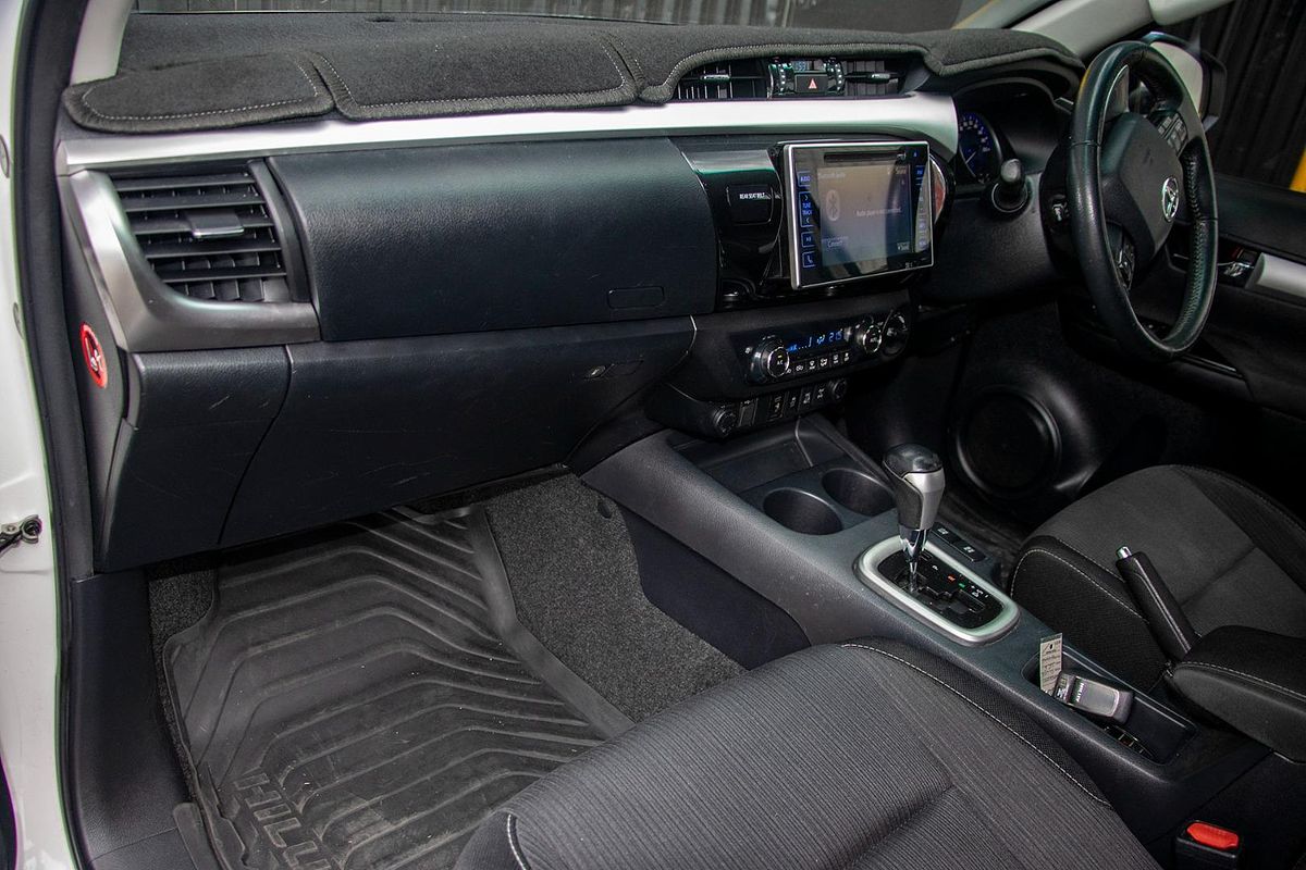 2016 Toyota Hilux SR5 GUN126R 4X4