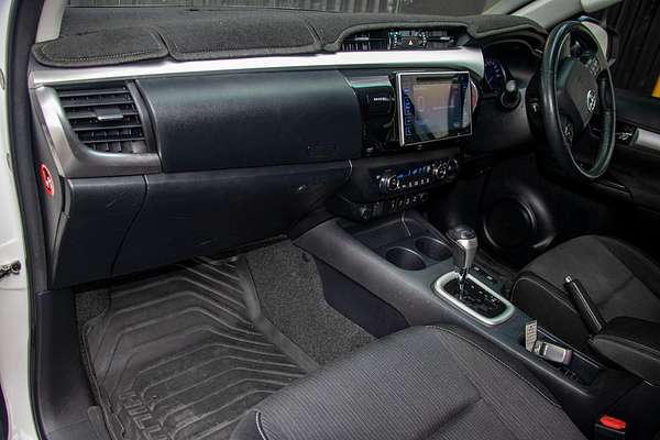 2016 Toyota Hilux SR5 GUN126R 4X4