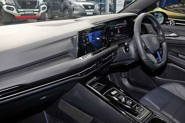 2024 Volkswagen Golf R 8