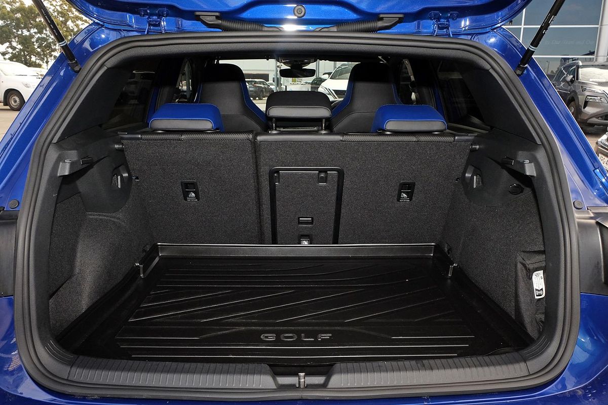 2024 Volkswagen Golf R 8
