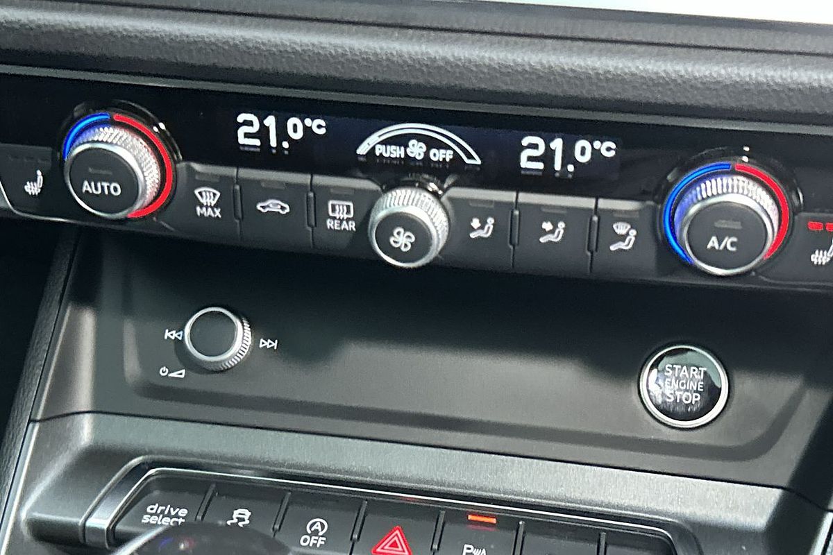 2021 Audi Q3 40 TFSI S line F3