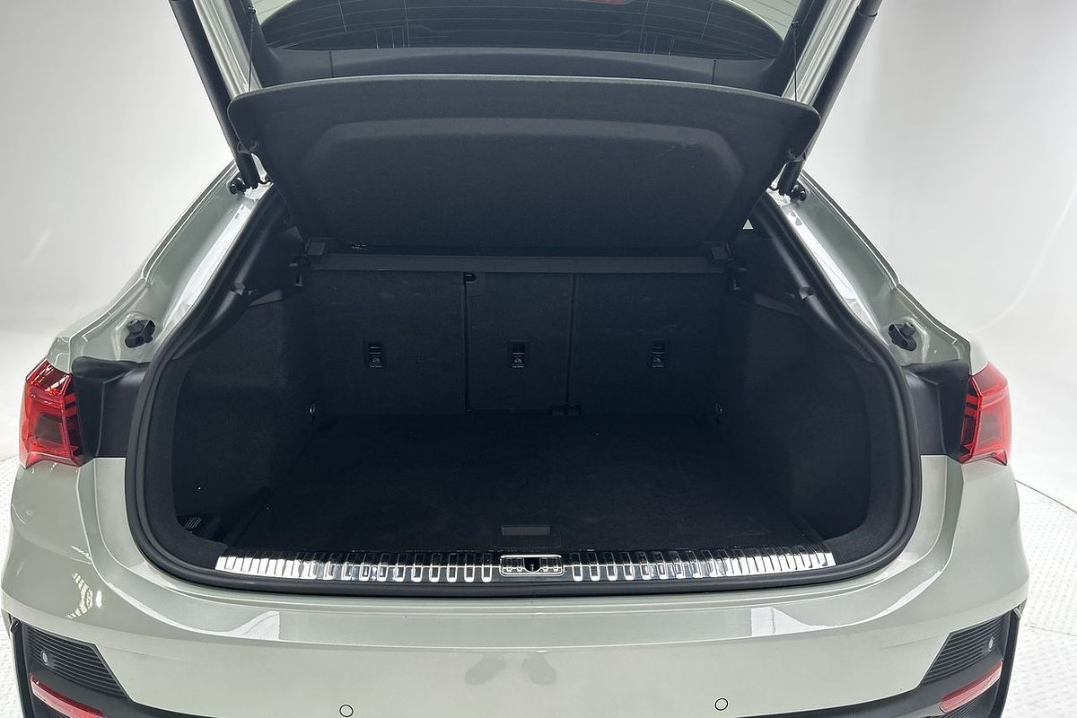2021 Audi Q3 40 TFSI S line F3