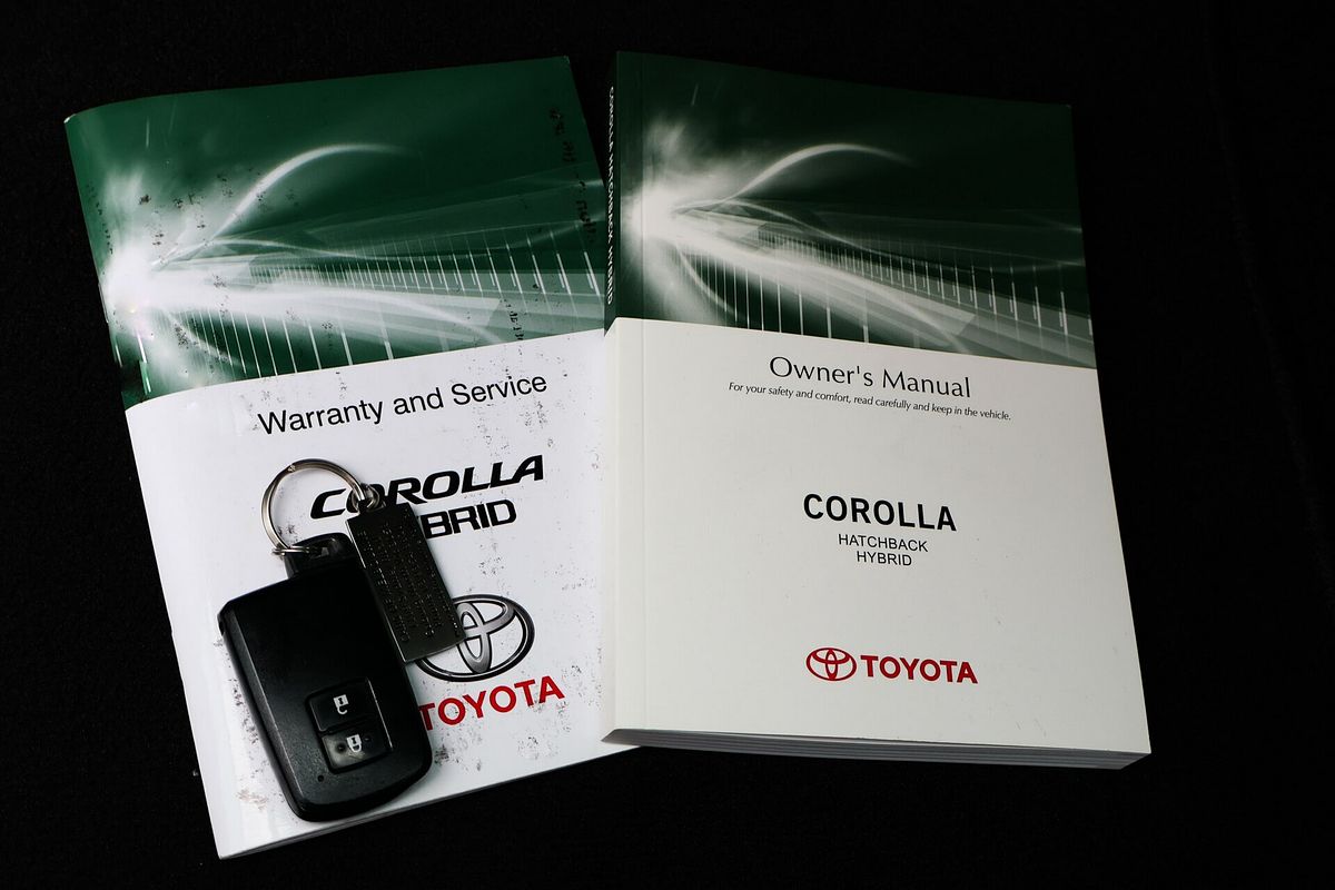 2017 Toyota Corolla Hybrid ZWE186R