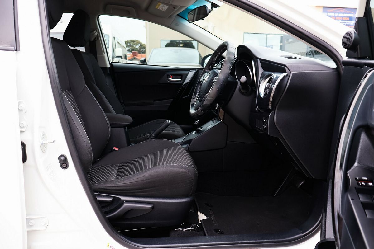 2017 Toyota Corolla Hybrid ZWE186R