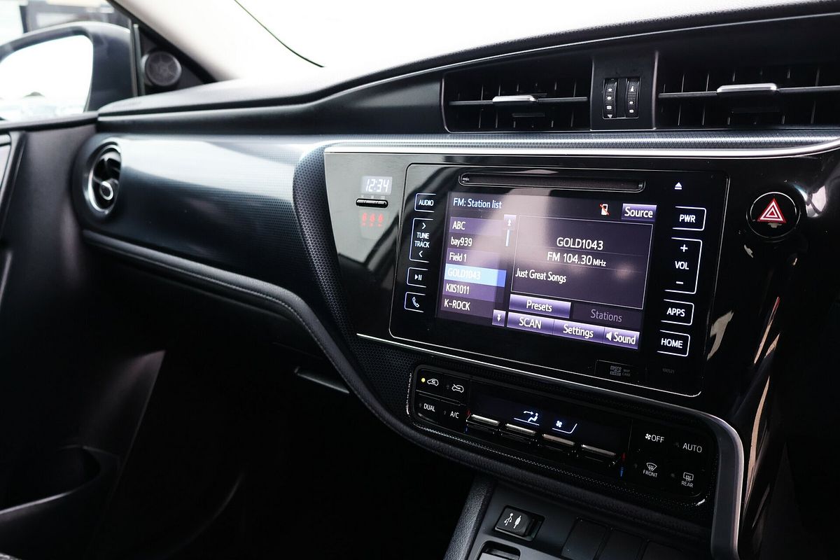 2017 Toyota Corolla Hybrid ZWE186R