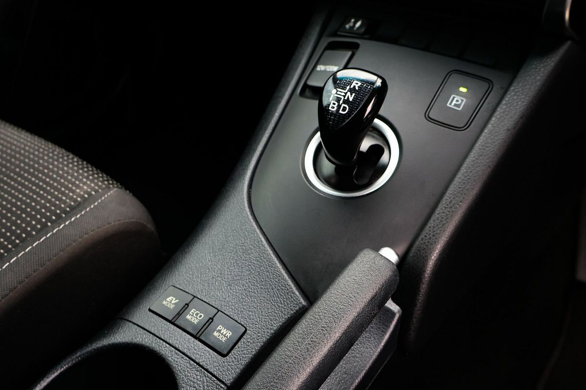 2017 Toyota Corolla Hybrid ZWE186R
