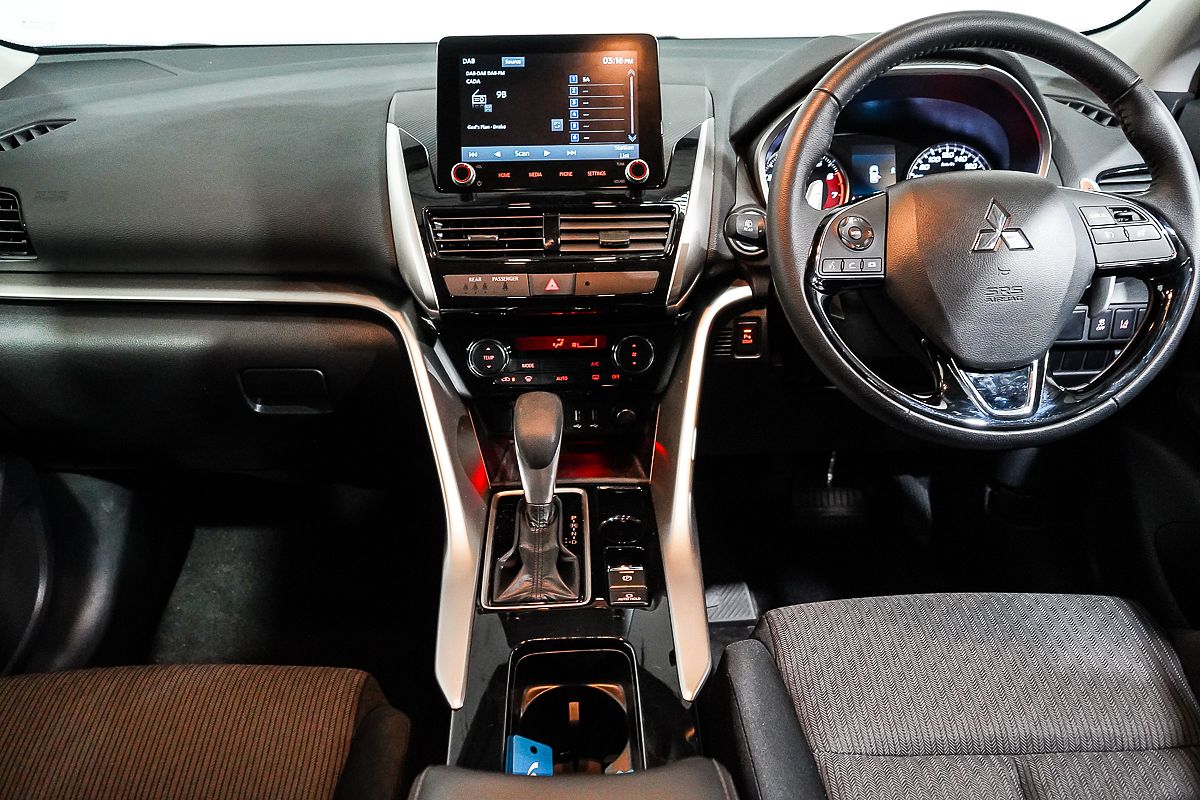 2024 Mitsubishi Eclipse Cross ES YB