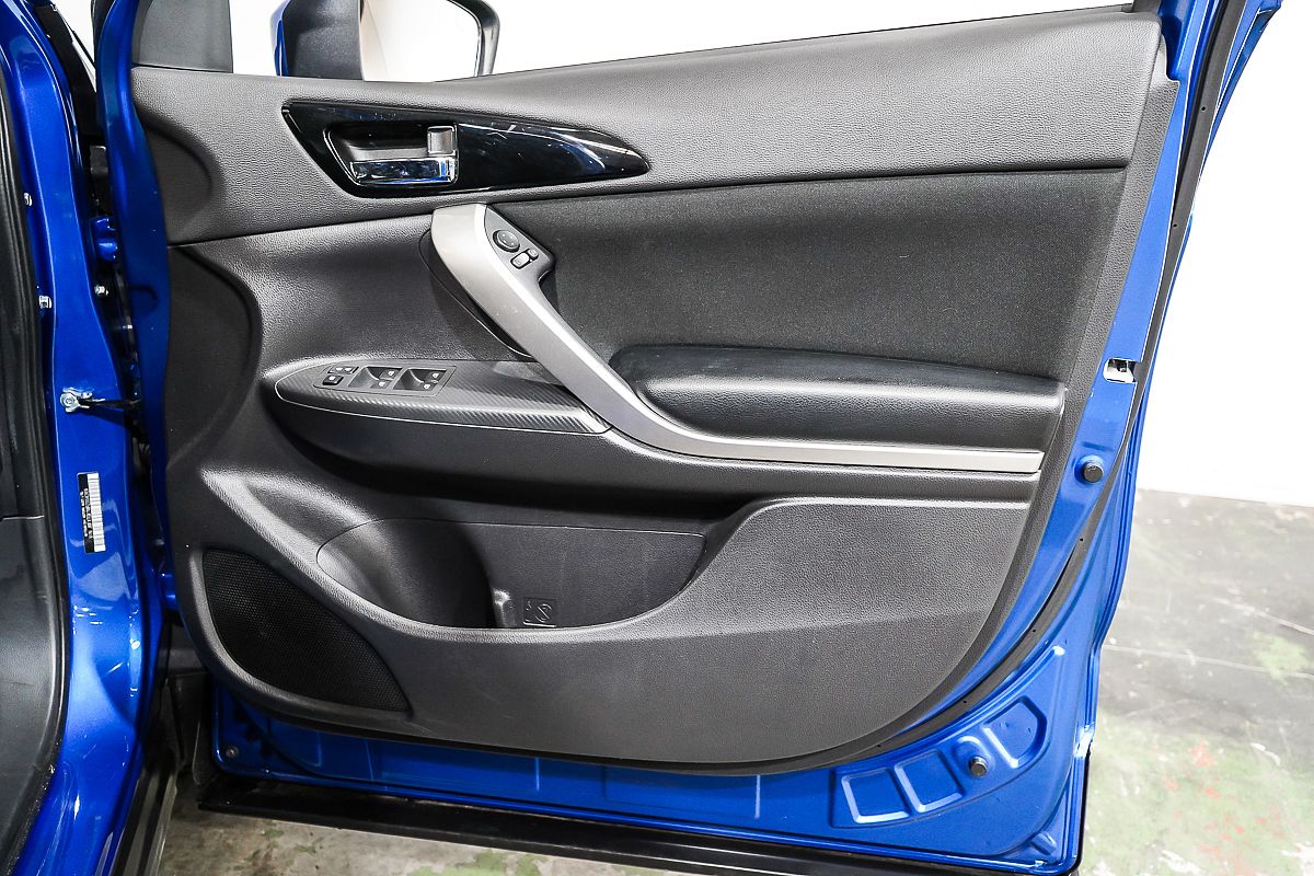 2024 Mitsubishi Eclipse Cross ES YB