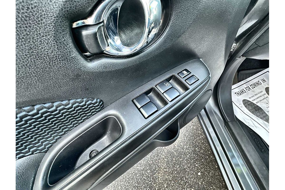 2016 Nissan Versa Note SV