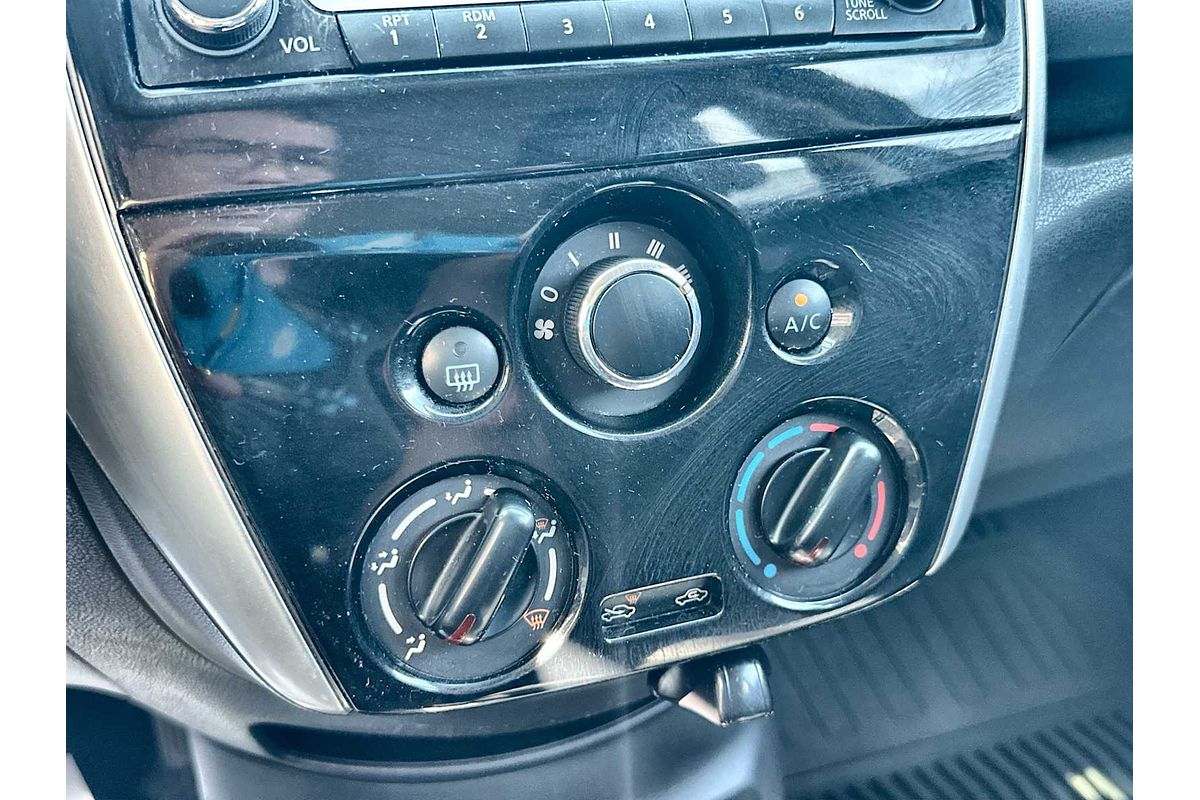 2016 Nissan Versa Note SV
