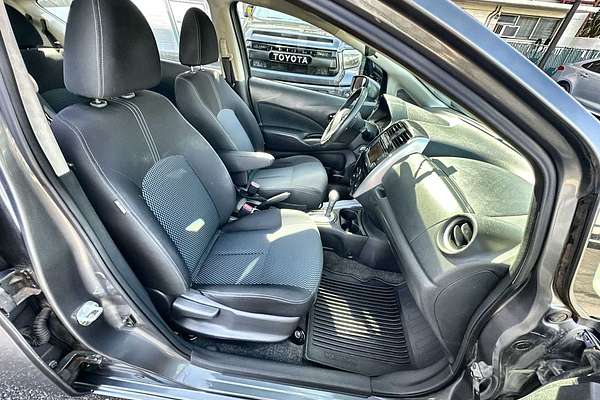2016 Nissan Versa Note SV
