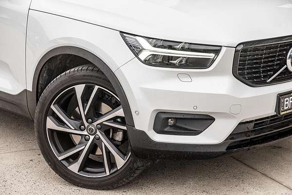 2019 Volvo XC40 T5 R-Design