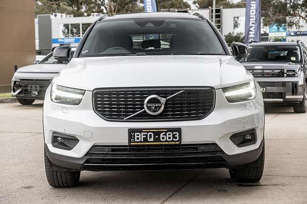 2019 Volvo XC40 T5 R-Design