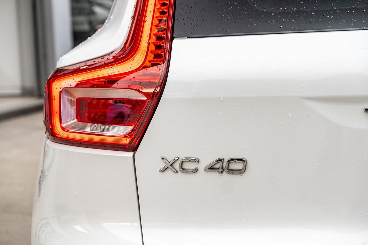 2019 Volvo XC40 T5 R-Design