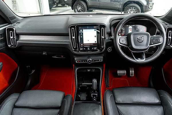 2019 Volvo XC40 T5 R-Design