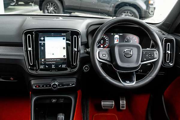 2019 Volvo XC40 T5 R-Design